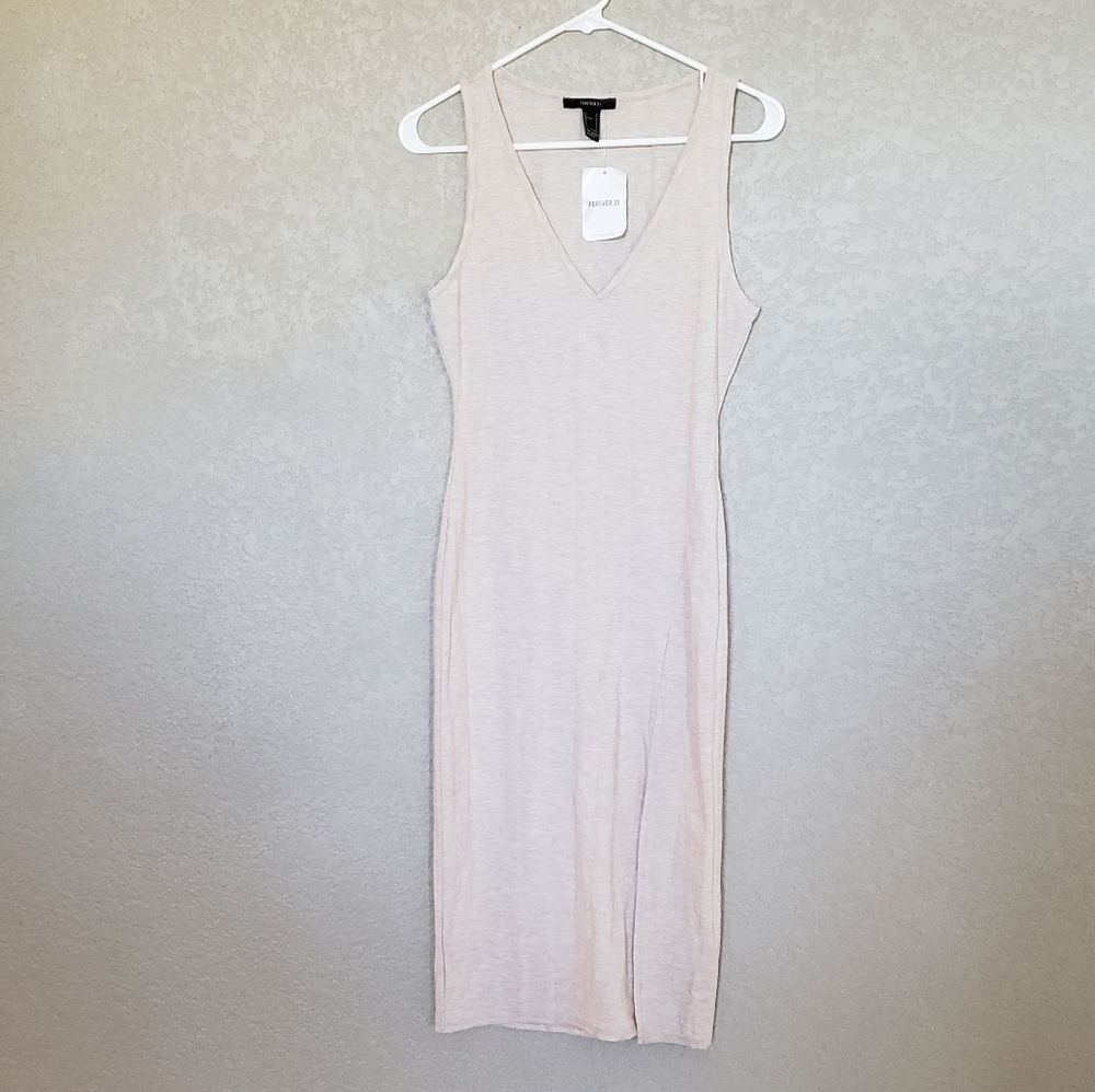 Forever 21 Ribbed bidycon dress size  Small New  ankle dress
